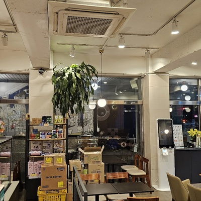 store_image_4