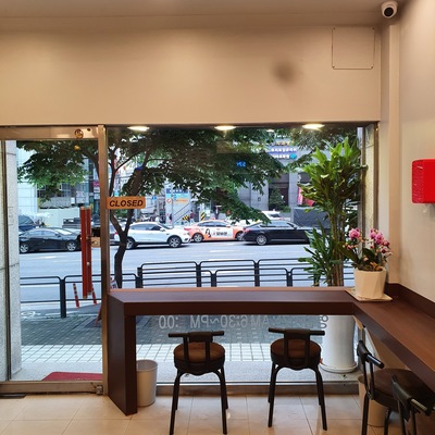 store_image_4