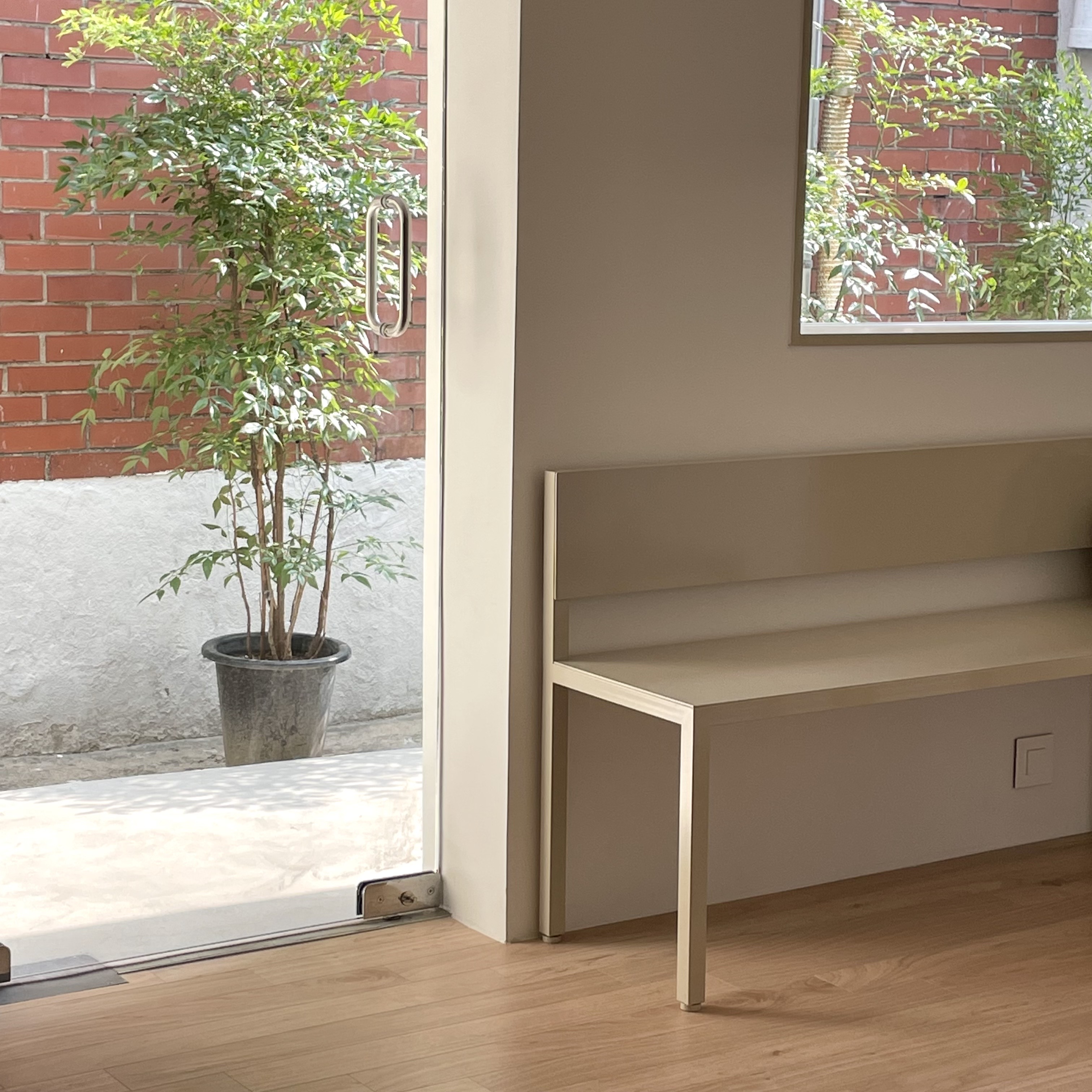 store_image_7