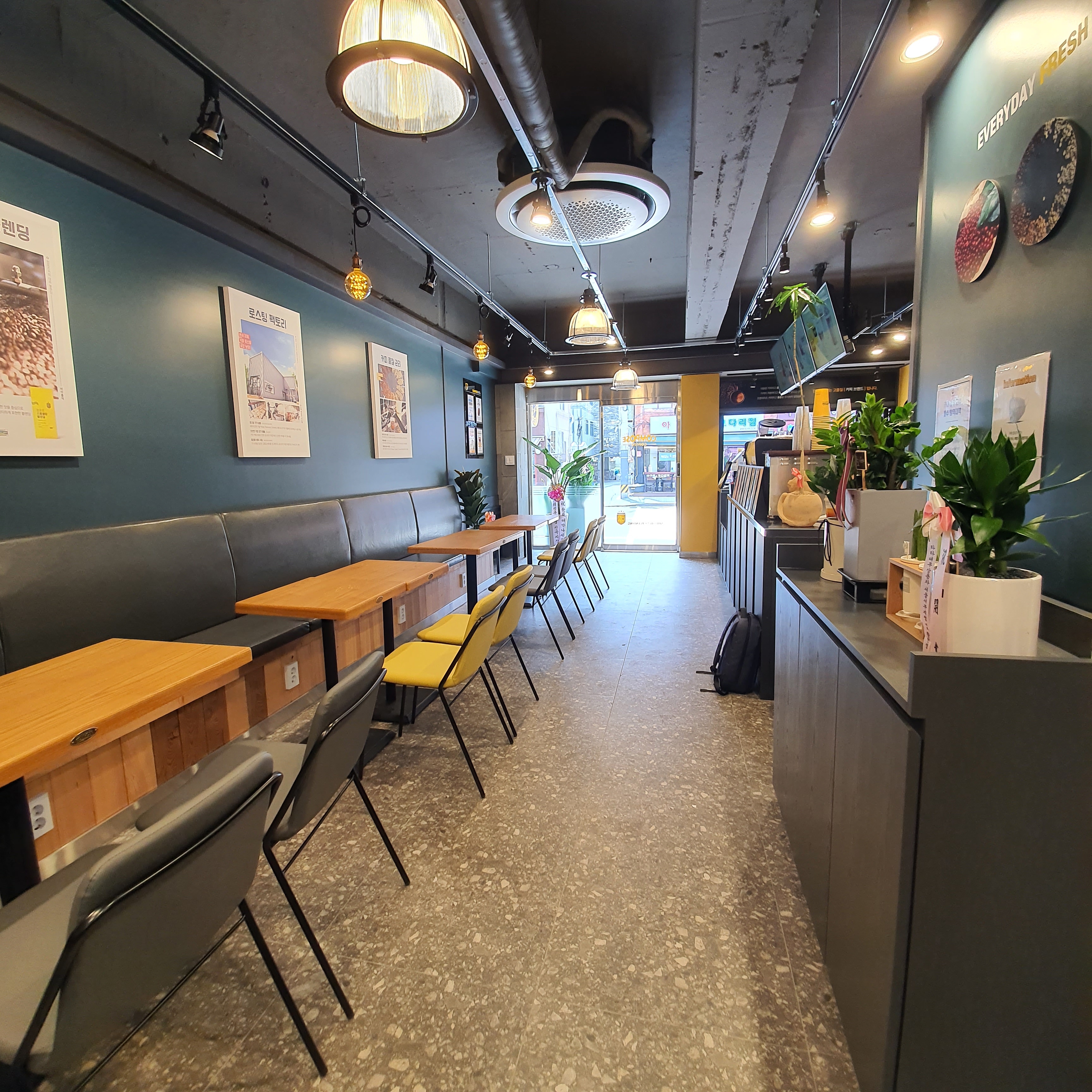 store_image_7