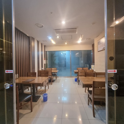 store_image_2