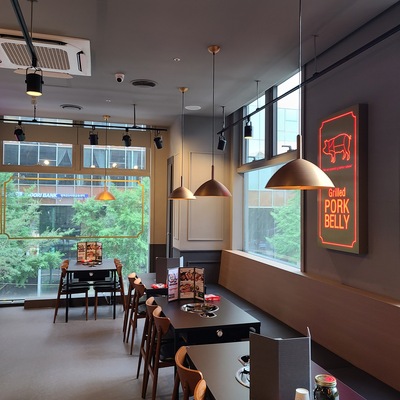 store_image_4