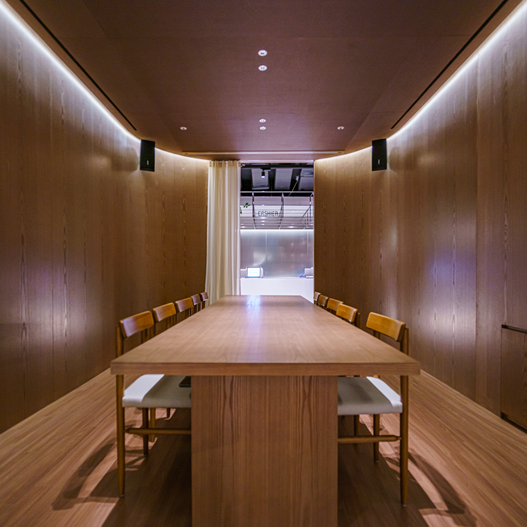 store_image_4